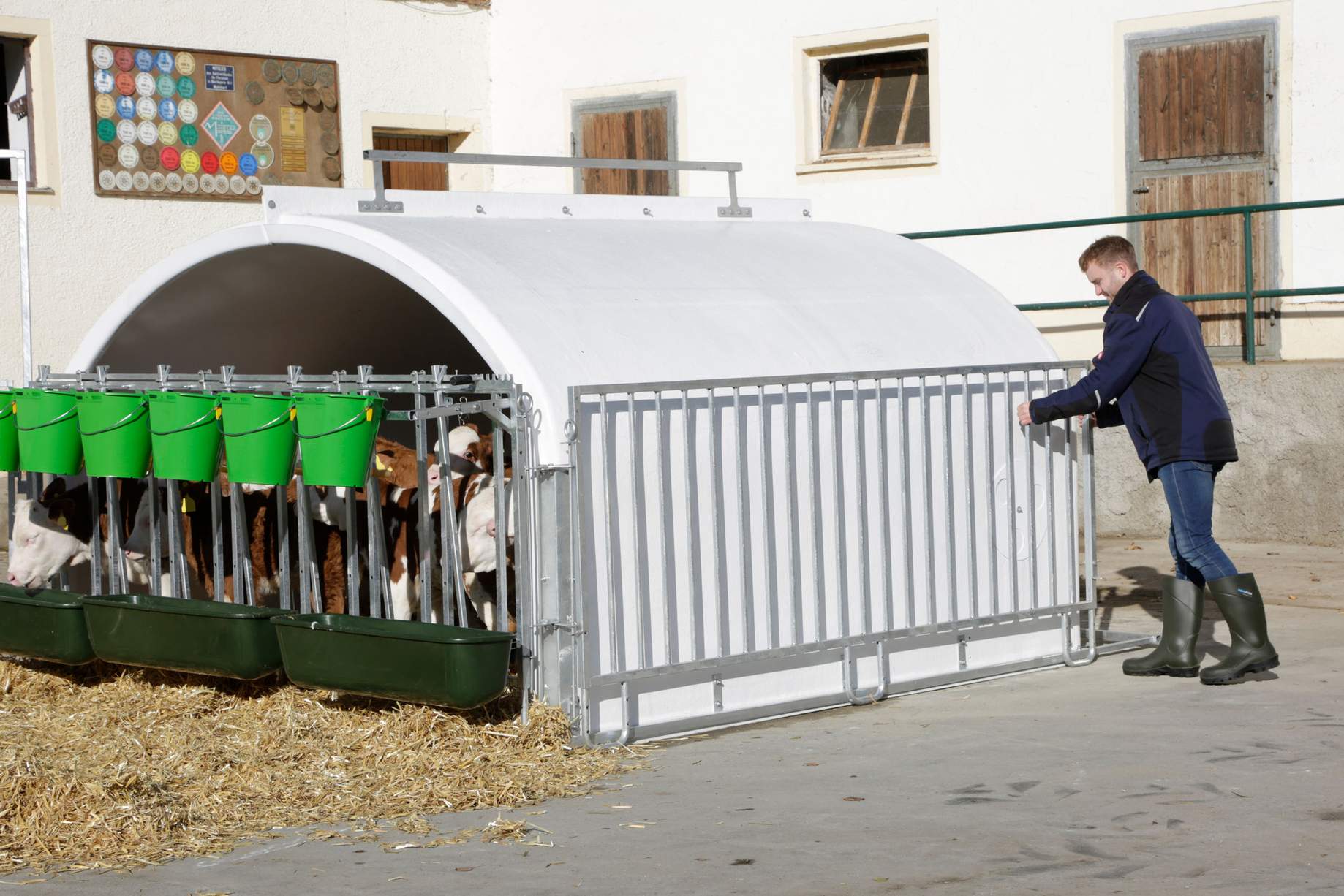 CalfHouse Premium XL - Fanggittersystem Befestigung