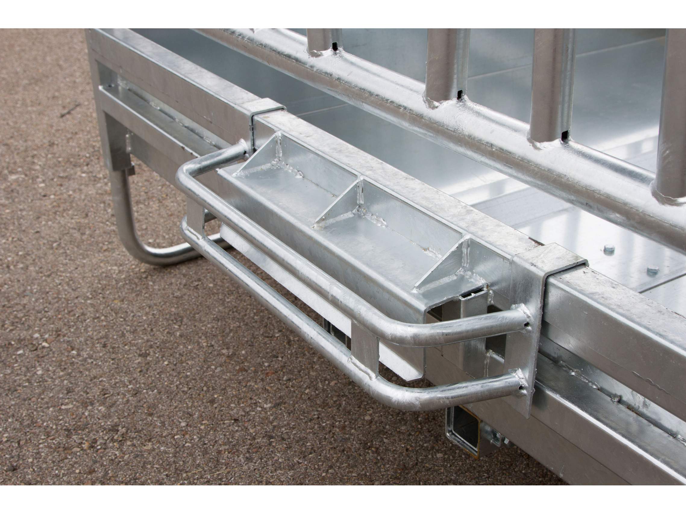 Square Hay Rack for Horses with Safety Feeding Barrier