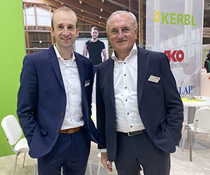 Albert und Ulli Kerbl vor dem Kerbl Messestand auf der EuroTier