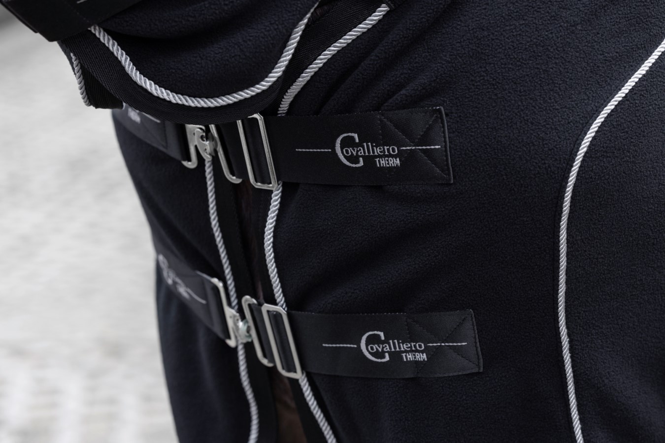 Couverture De Transpiration Pour Cheval Catago Avec Encolure - 145 Cm, Noire, En Polaire Polyester, Pour Séchage Après L'effort